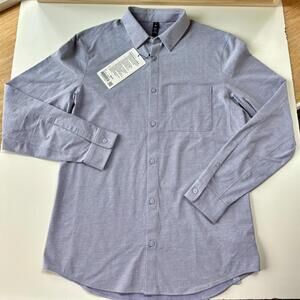 Lululemon Men's Blue Shirt